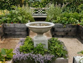 Efficient Water Features for Sustainable San Diego Gardens